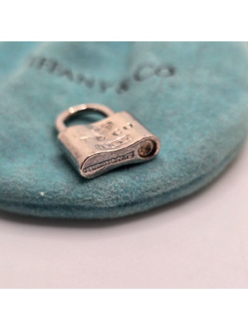 VTG Tiffany & Co 1837 Padlock Charm Sterling Silver 925 T&Co Lock Pendant Pouch - Picture 3 of 13